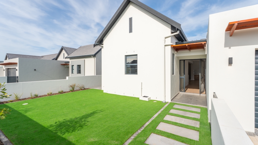 3 Bedroom Property for Sale in Sitari Country Estate Western Cape